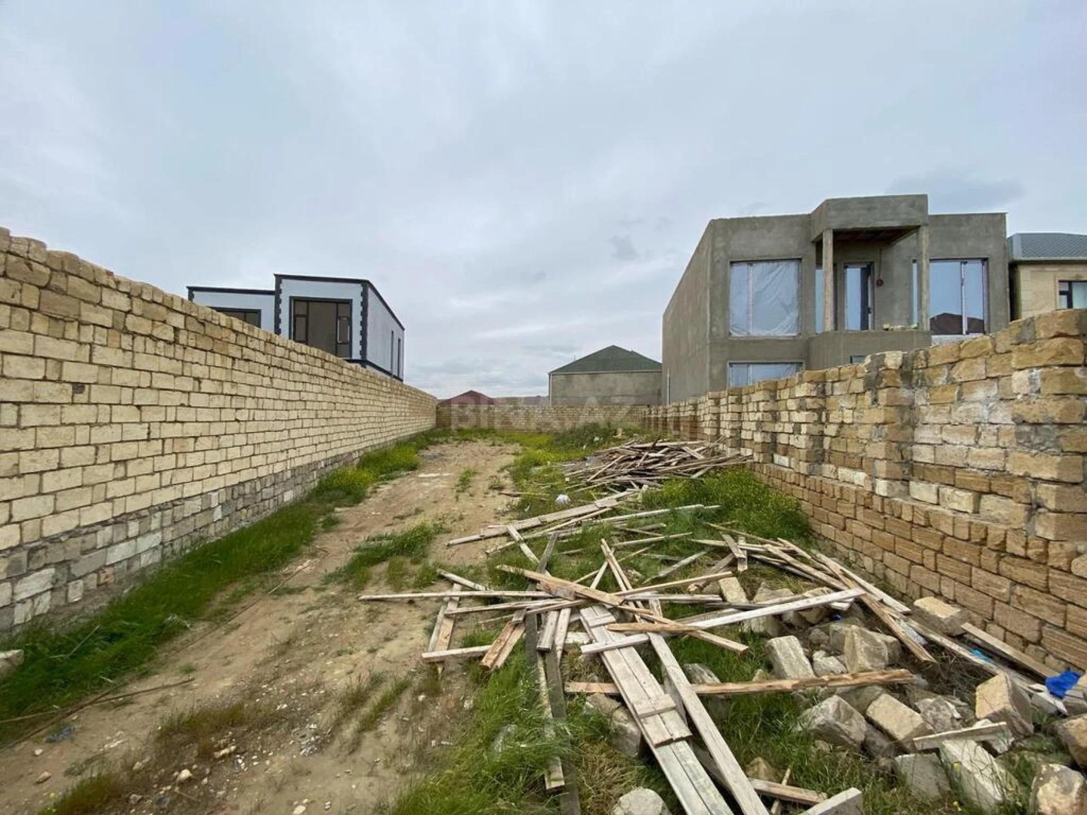 Satılır torpaq sahəsi 4 m²