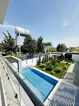 Satılır 5 otaqlı həyət evi 200 m²