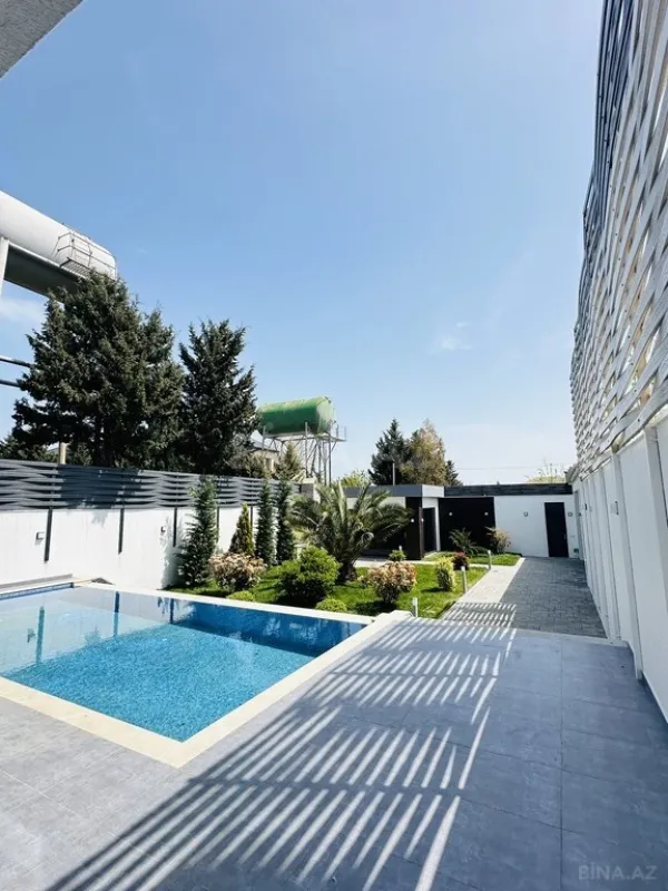 Satılır 5 otaqlı həyət evi 200 m²