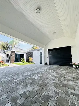 Satılır 5 otaqlı həyət evi 200 m²