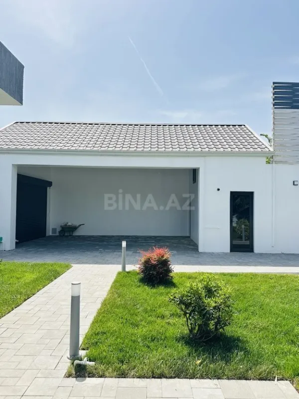 Satılır 5 otaqlı həyət evi 200 m²