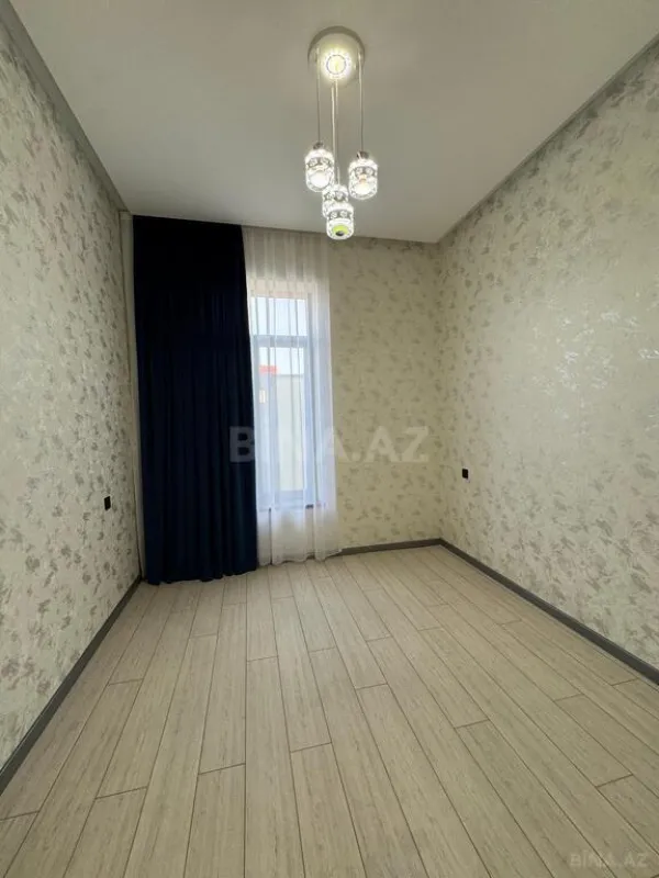 Satılır 4 otaqlı həyət evi 250 m²