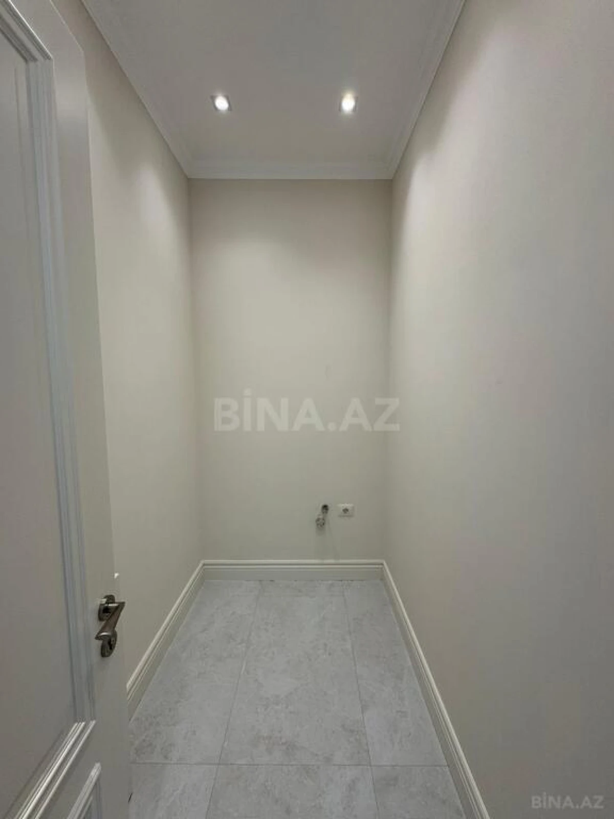Satılır 4 otaqlı həyət evi 250 m²