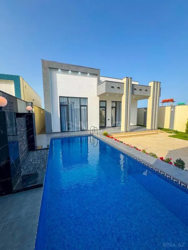 Satılır 4 otaqlı həyət evi 250 m²