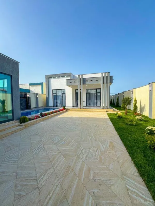 Satılır 4 otaqlı həyət evi 250 m²