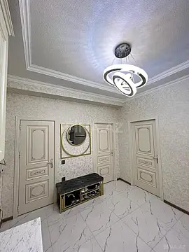 Satılır 2 otaqlı mənzil 70 m²