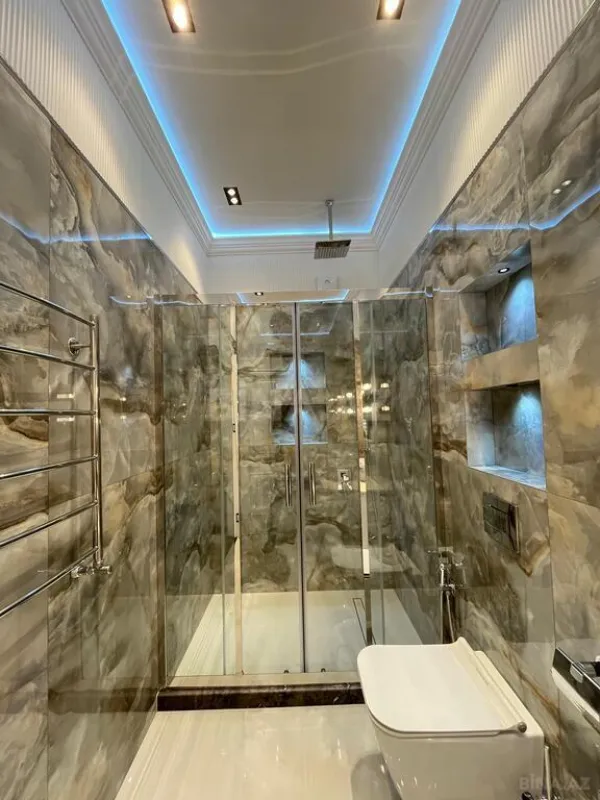 Satılır 3 otaqlı mənzil 147 m²