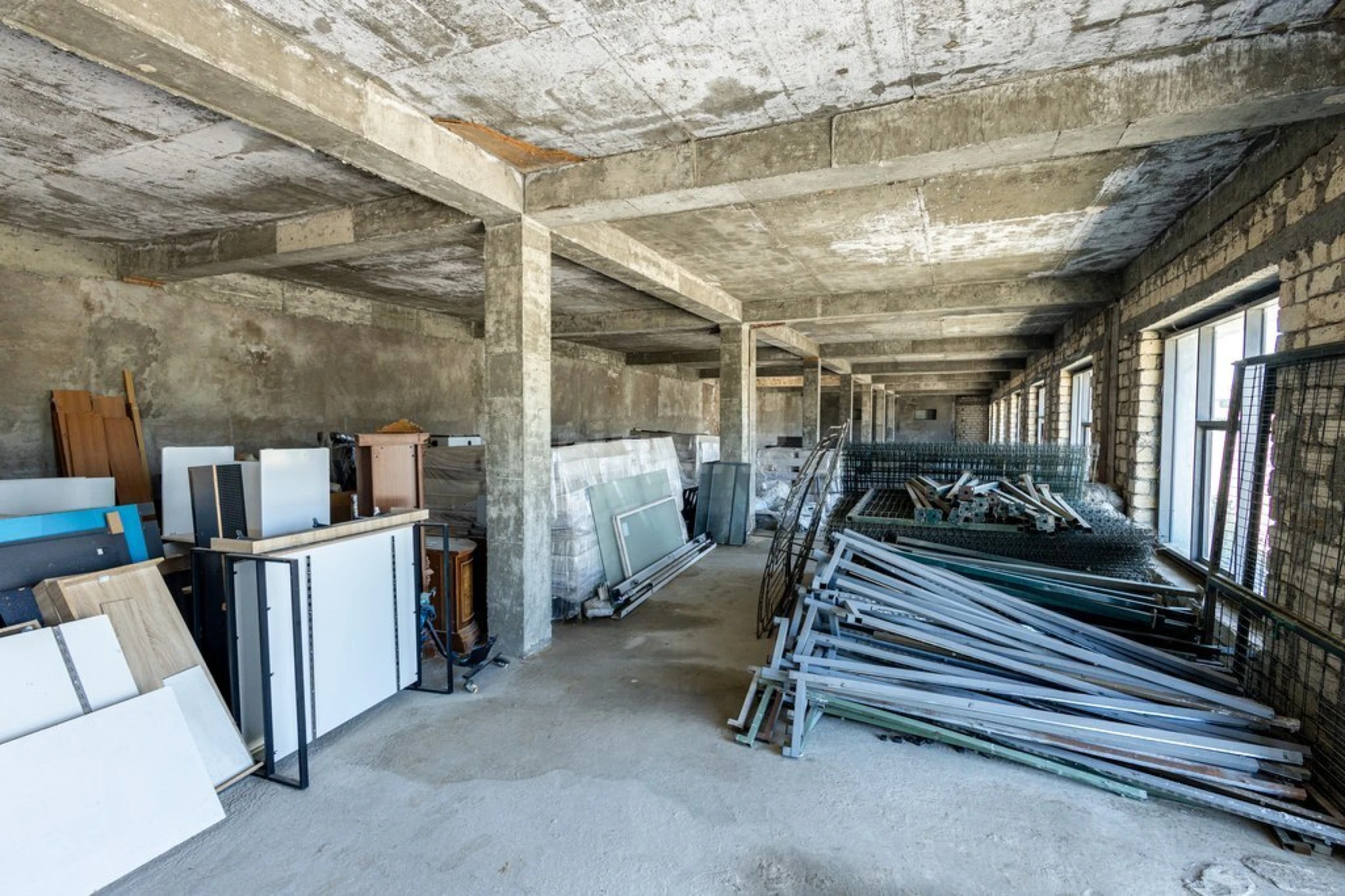 Satılır obyekt 1000 m²