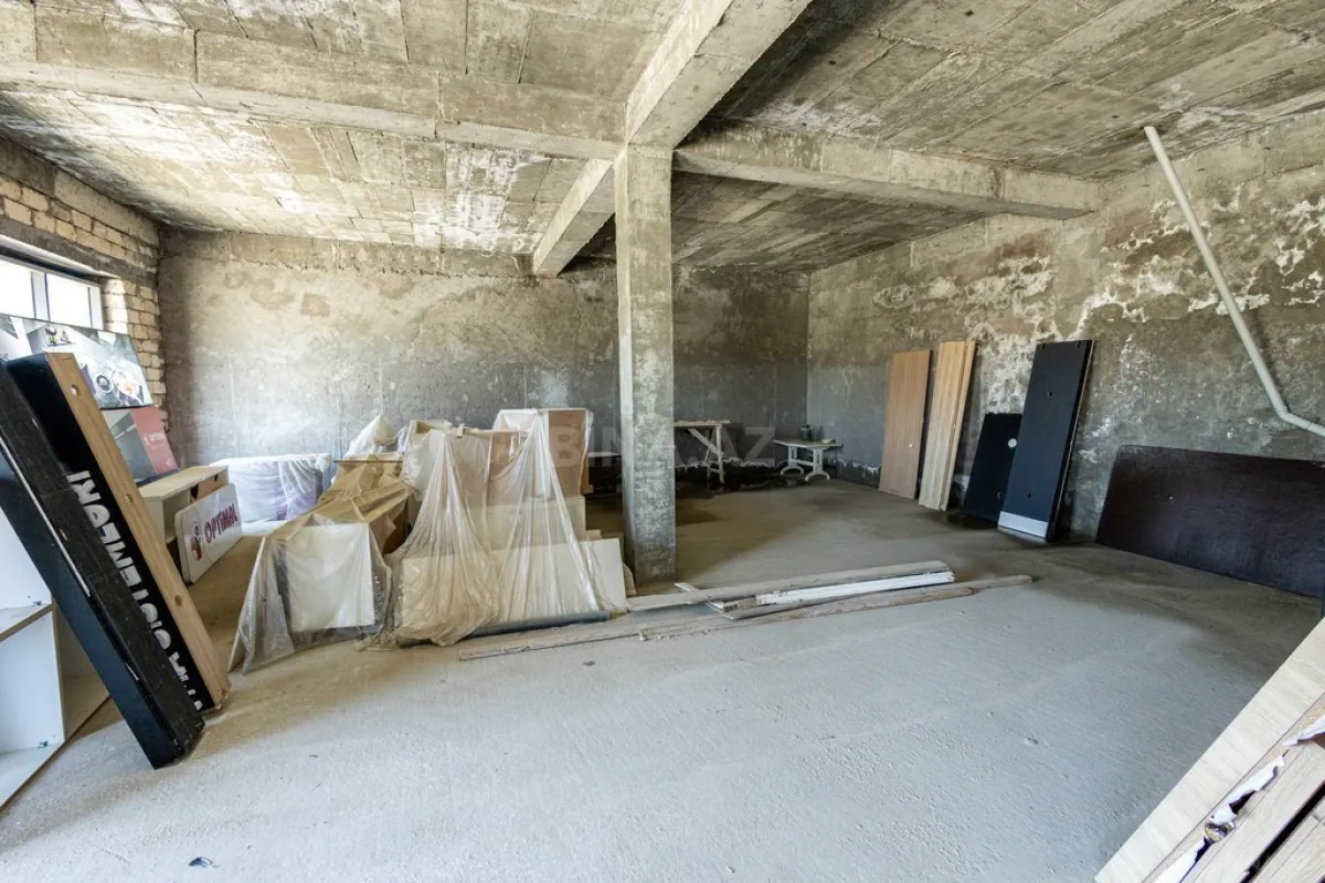 Satılır obyekt 1000 m²