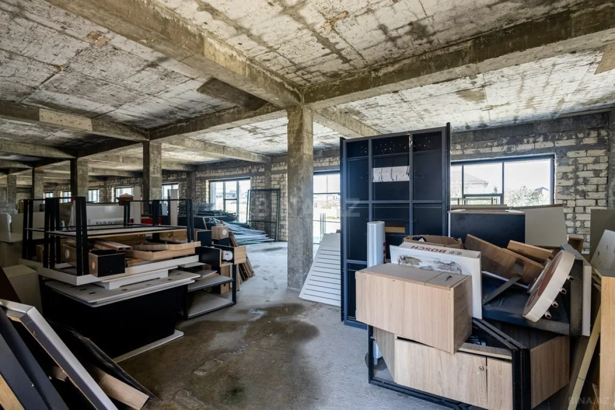 Satılır obyekt 1000 m²