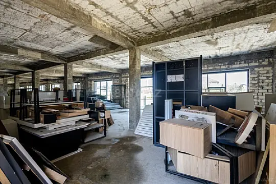 Satılır obyekt 1000 m²