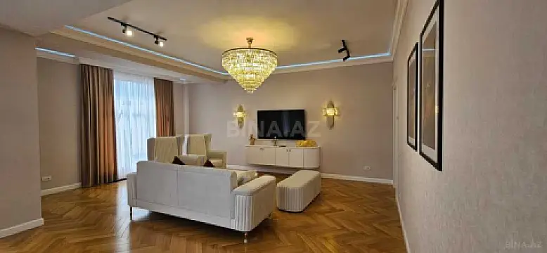 Satılır 3 otaqlı mənzil 150 m²