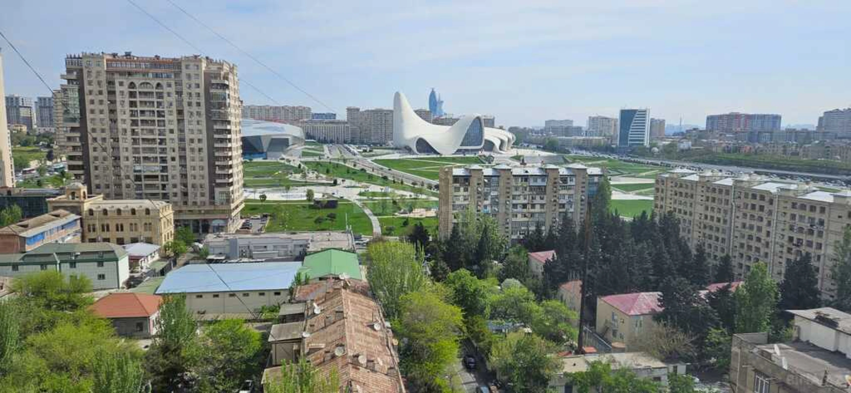 Satılır 3 otaqlı mənzil 150 m²