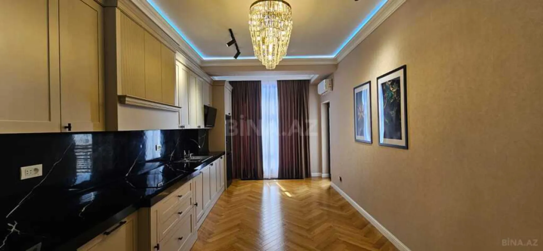 Satılır 3 otaqlı mənzil 150 m²