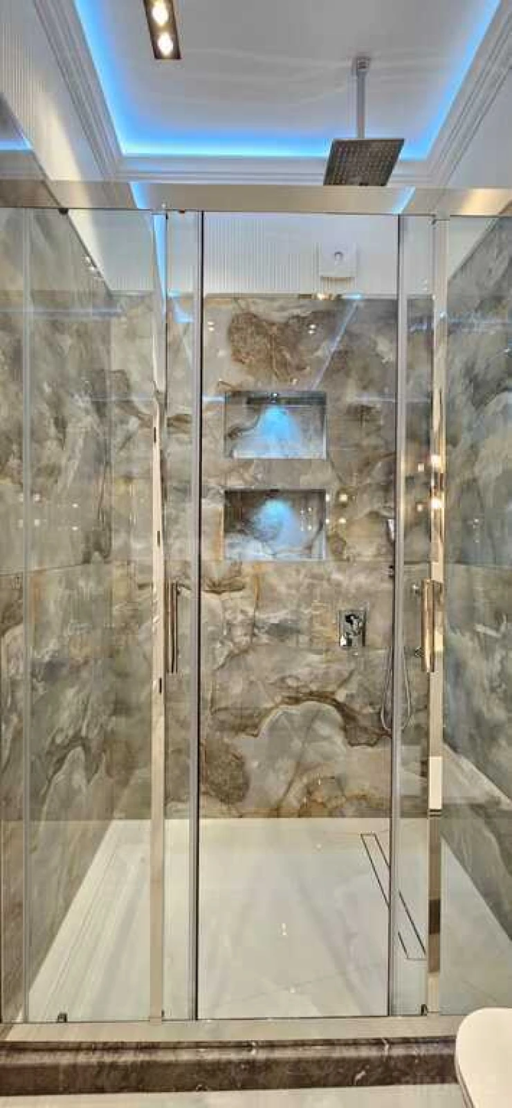 Satılır 3 otaqlı mənzil 150 m²