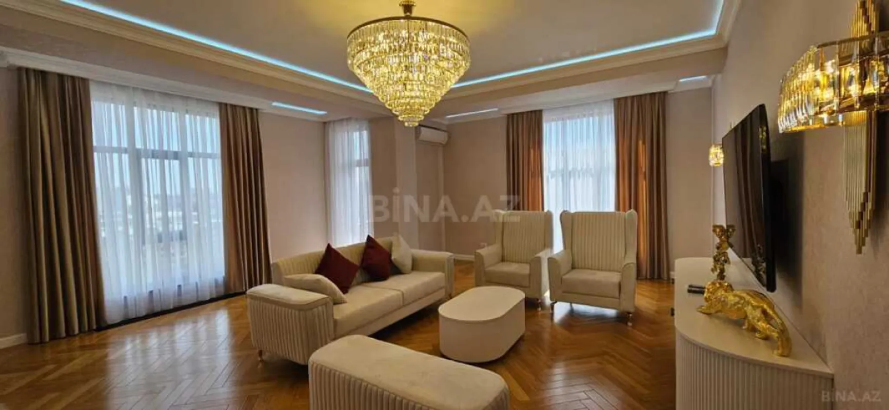 Satılır 3 otaqlı mənzil 150 m²