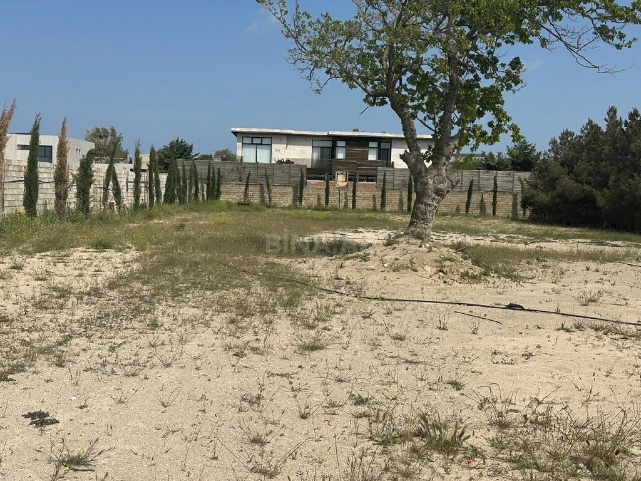 Satılır torpaq sahəsi 25 m²