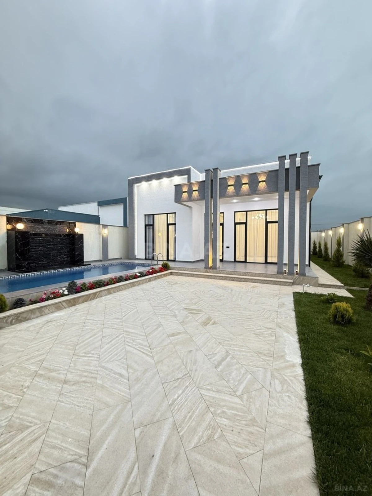 Satılır 4 otaqlı həyət evi 150 m²