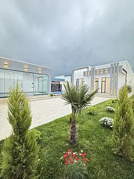 Satılır 4 otaqlı həyət evi 150 m²