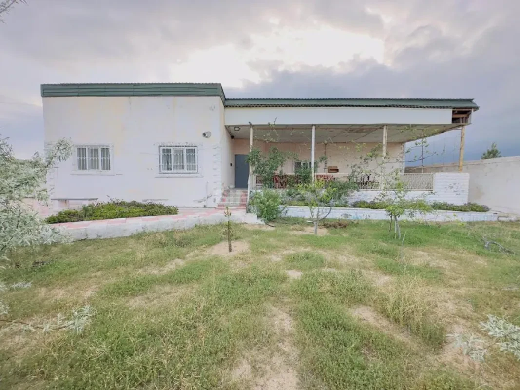 Satılır 5 otaqlı həyət evi 100 m²