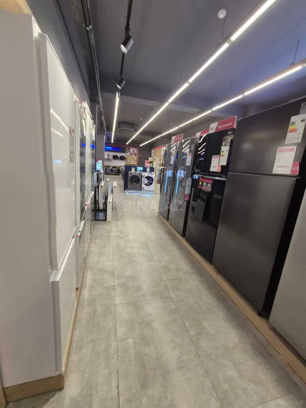 Satılır obyekt 750 m²