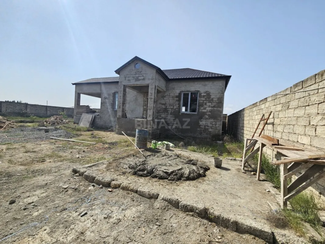 Satılır 4 otaqlı həyət evi 150 m²