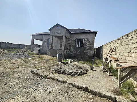 Satılır 4 otaqlı həyət evi 150 m²