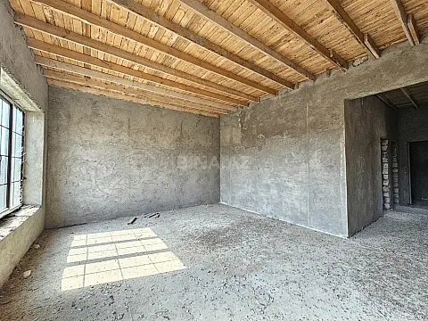 Satılır 4 otaqlı həyət evi 150 m²