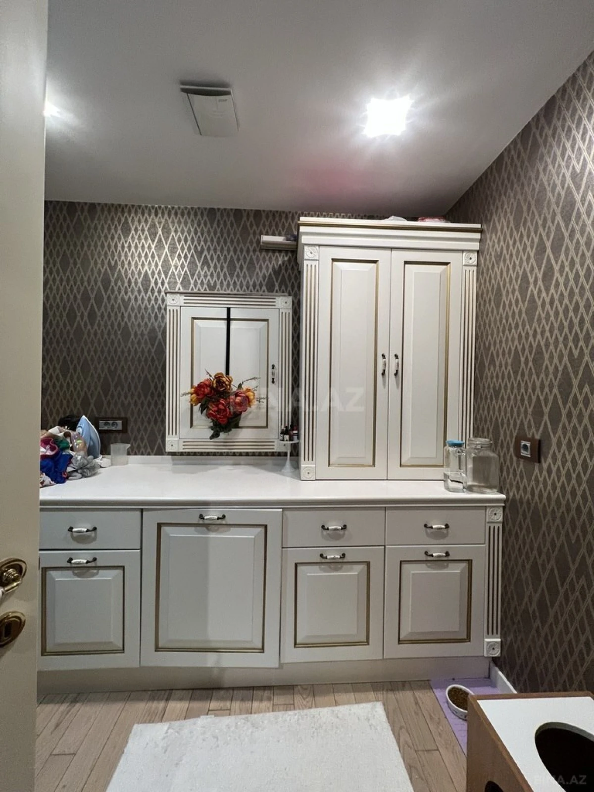 Kirayə verilir 3 otaqlı mənzil 150 m²