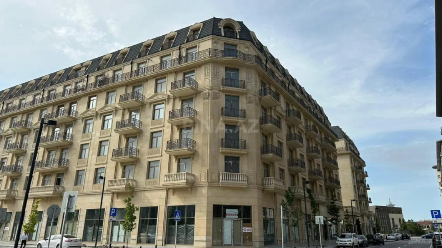 Satılır 4 otaqlı mənzil 154 m²