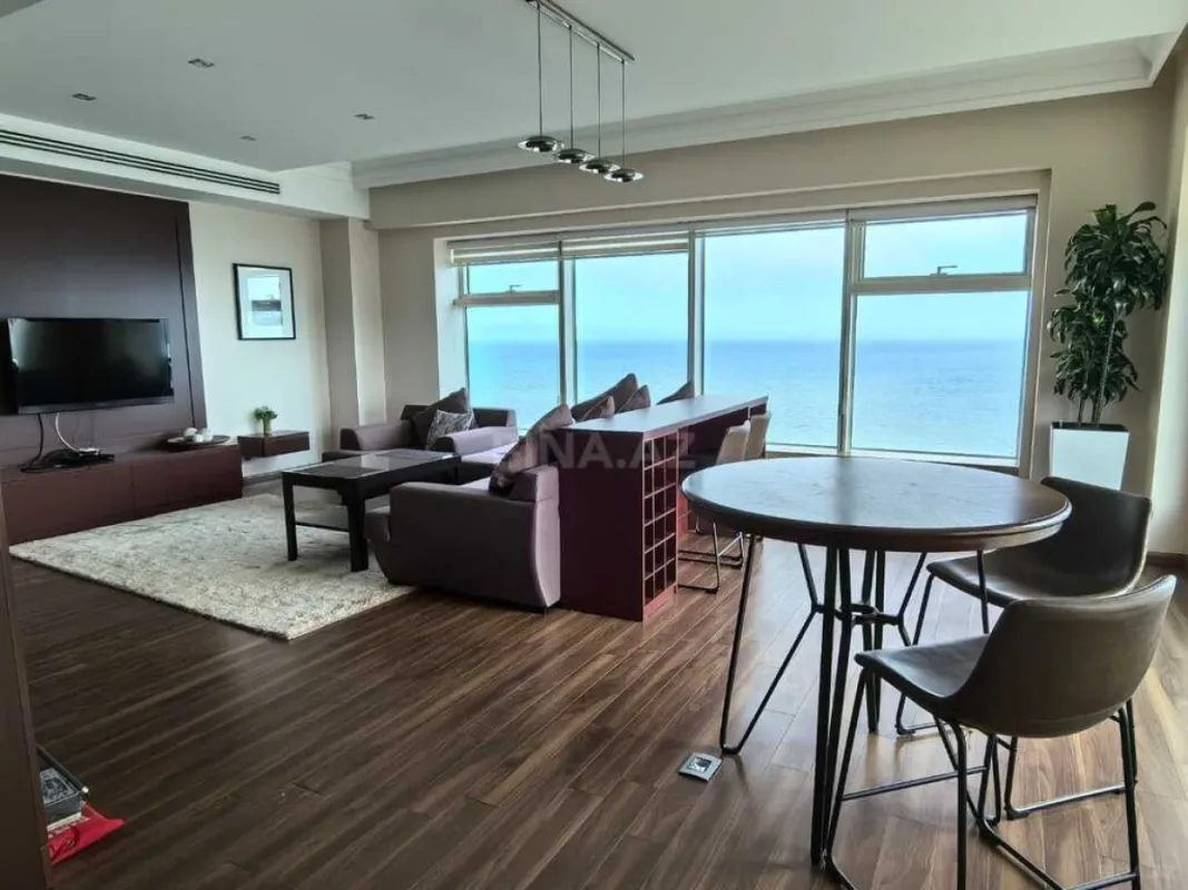 Kirayə verilir 2 otaqlı mənzil 114 m²