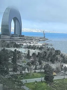 Kirayə verilir 2 otaqlı mənzil 114 m²