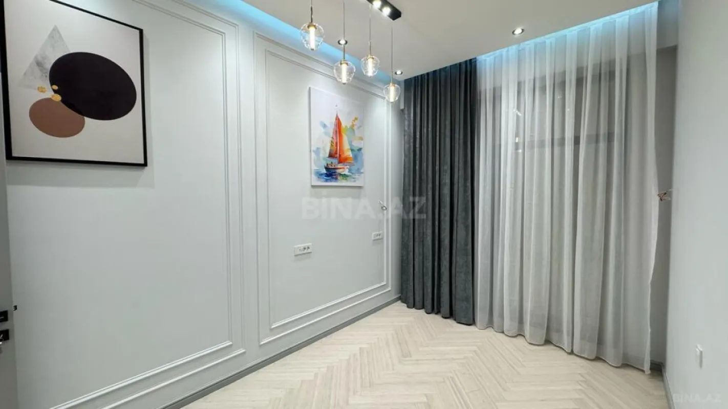 Satılır 3 otaqlı mənzil 124 m²