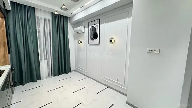 Satılır 3 otaqlı mənzil 124 m²