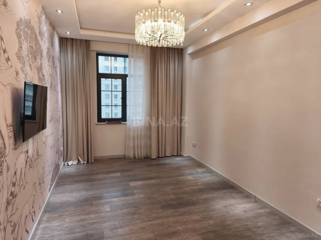 Kirayə verilir 3 otaqlı mənzil 120 m²