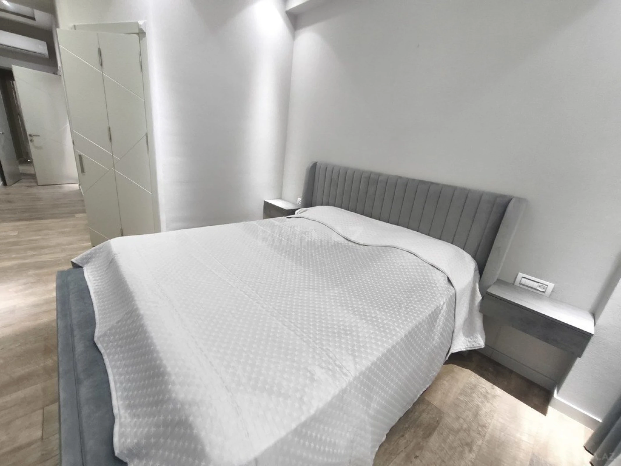 Kirayə verilir 3 otaqlı mənzil 120 m²