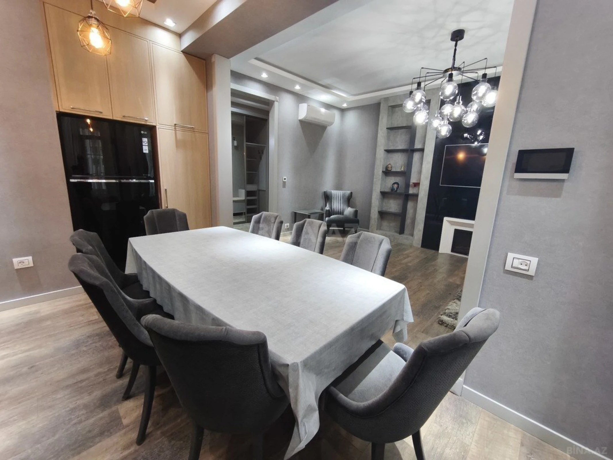 Kirayə verilir 3 otaqlı mənzil 120 m²