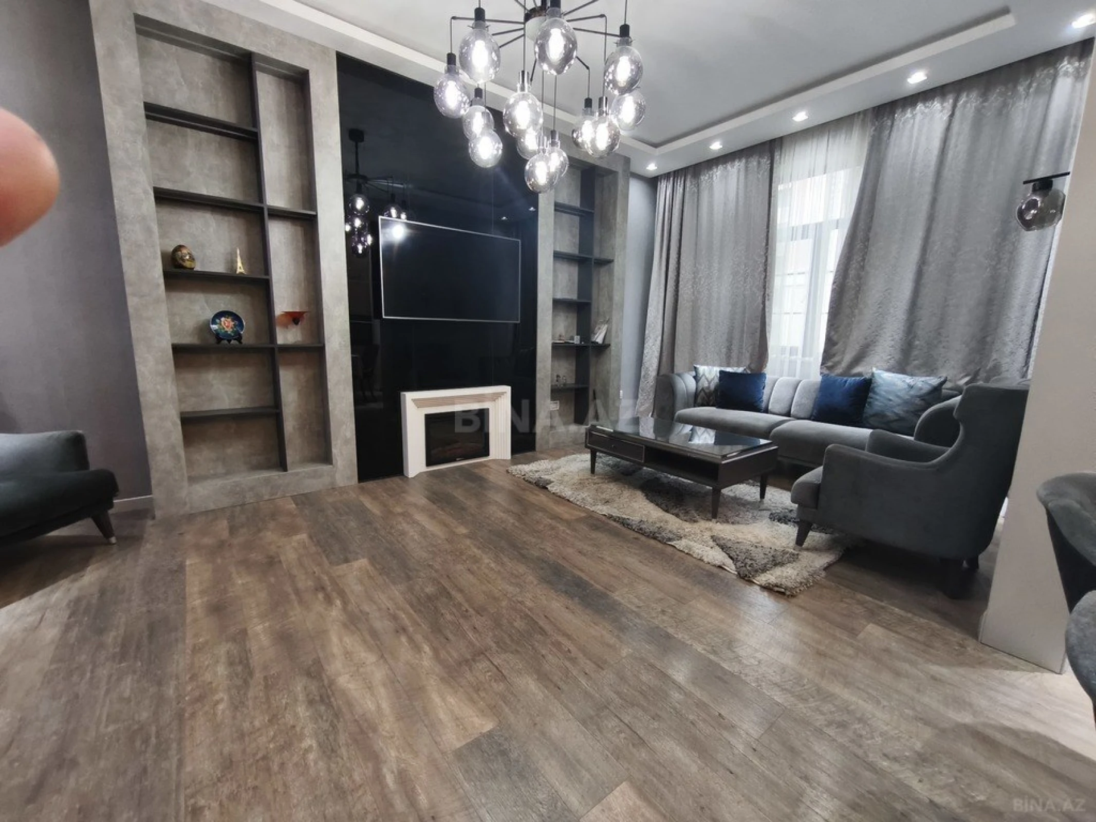 Kirayə verilir 3 otaqlı mənzil 120 m²
