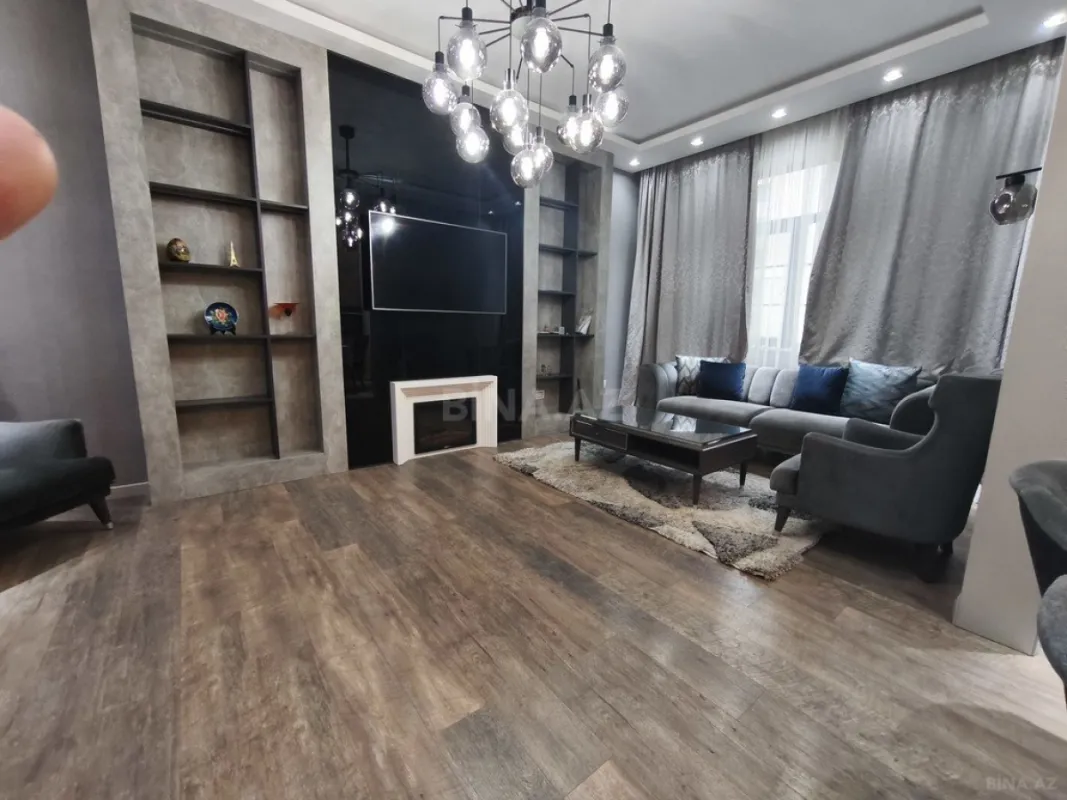 Kirayə verilir 3 otaqlı mənzil 120 m²