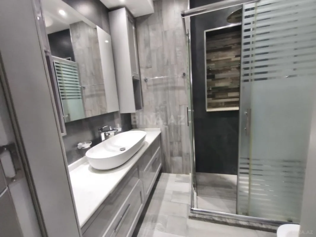 Kirayə verilir 3 otaqlı mənzil 120 m²