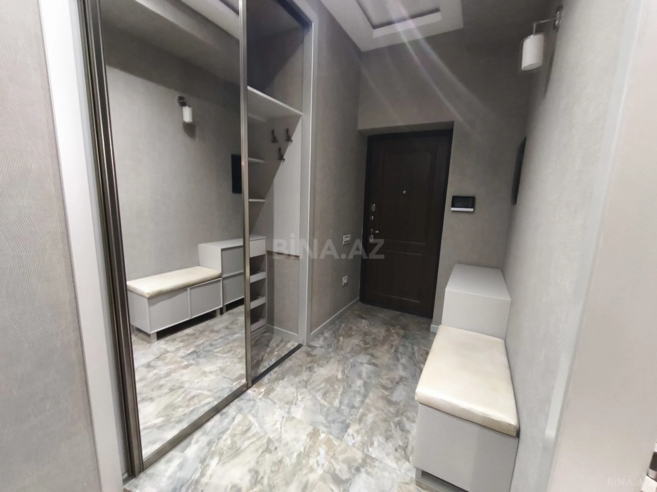 Kirayə verilir 3 otaqlı mənzil 120 m²