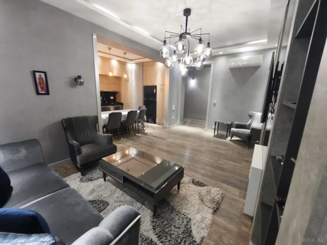 Kirayə verilir 3 otaqlı mənzil 120 m²