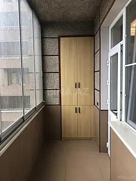 Satılır 5 otaqlı mənzil 320 m²