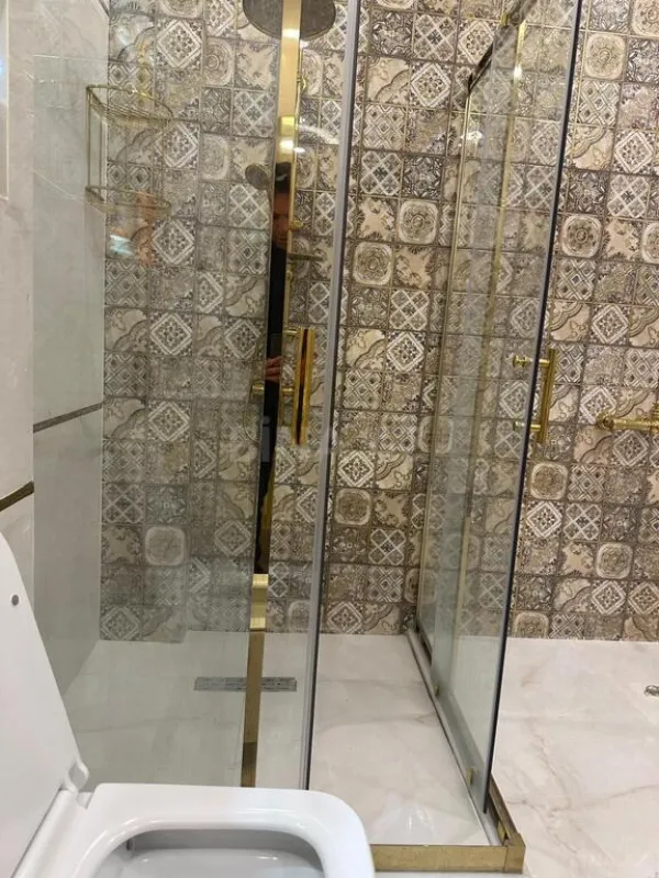 Satılır 4 otaqlı mənzil 230 m²
