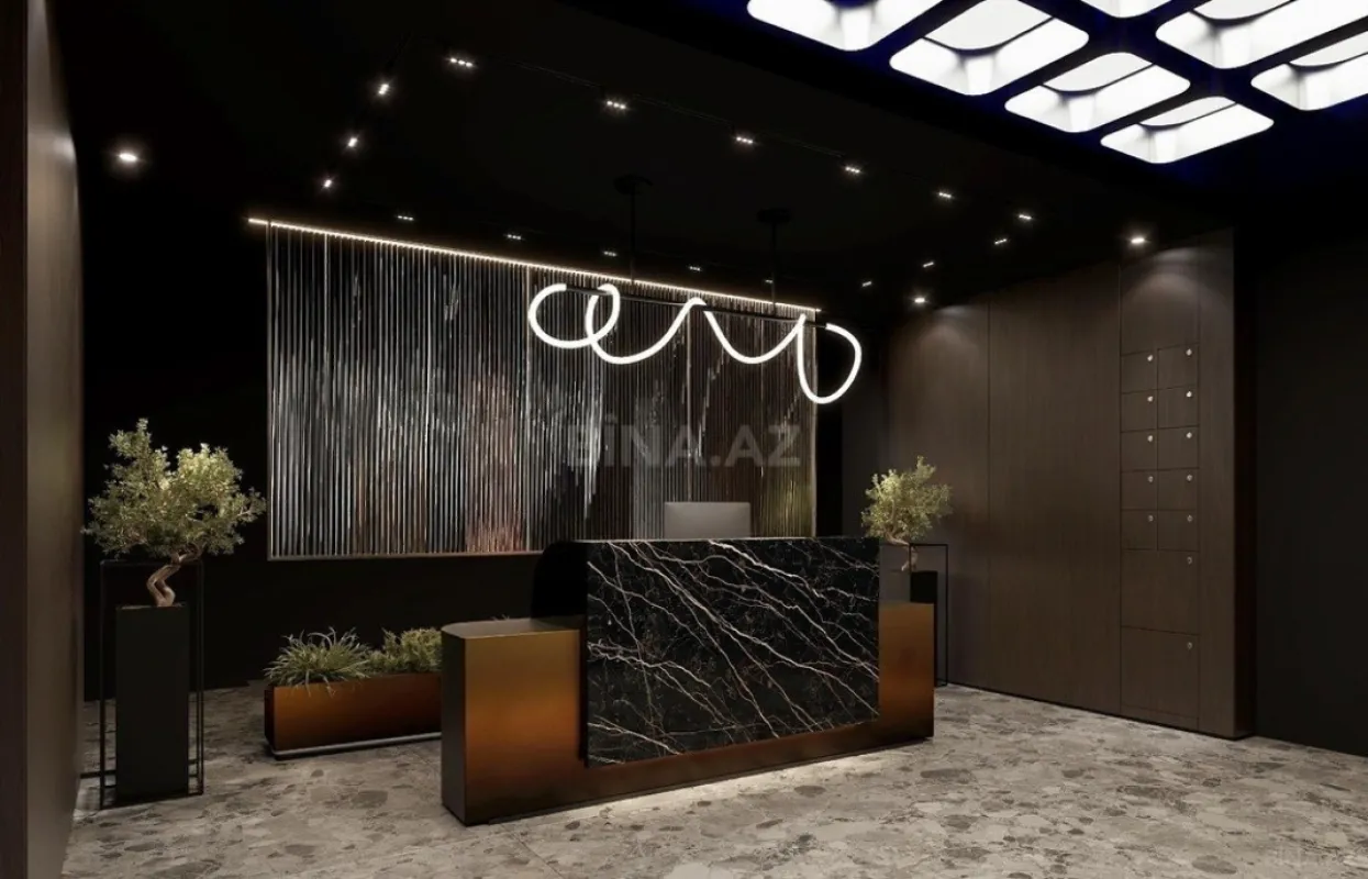 Satılır 4 otaqlı mənzil 379 m²