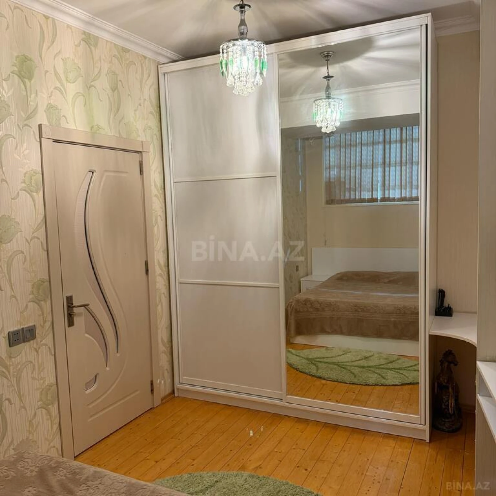 Satılır 3 otaqlı mənzil 95 m²