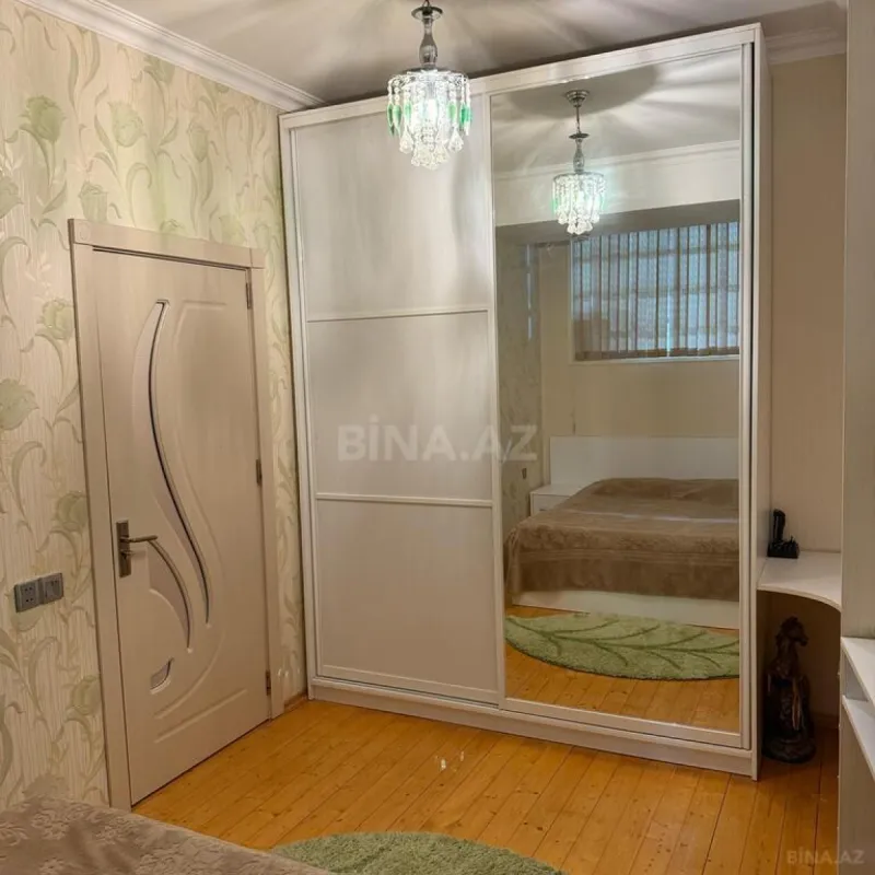 Satılır 3 otaqlı mənzil 95 m²