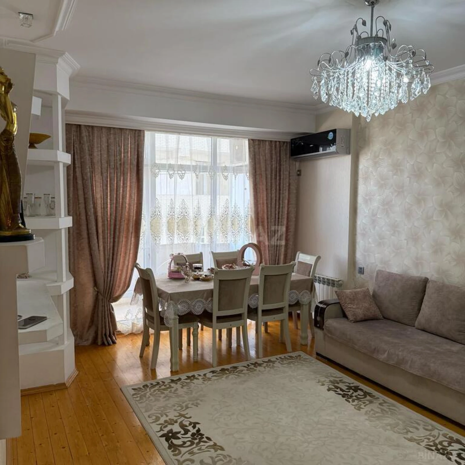 Satılır 3 otaqlı mənzil 95 m²