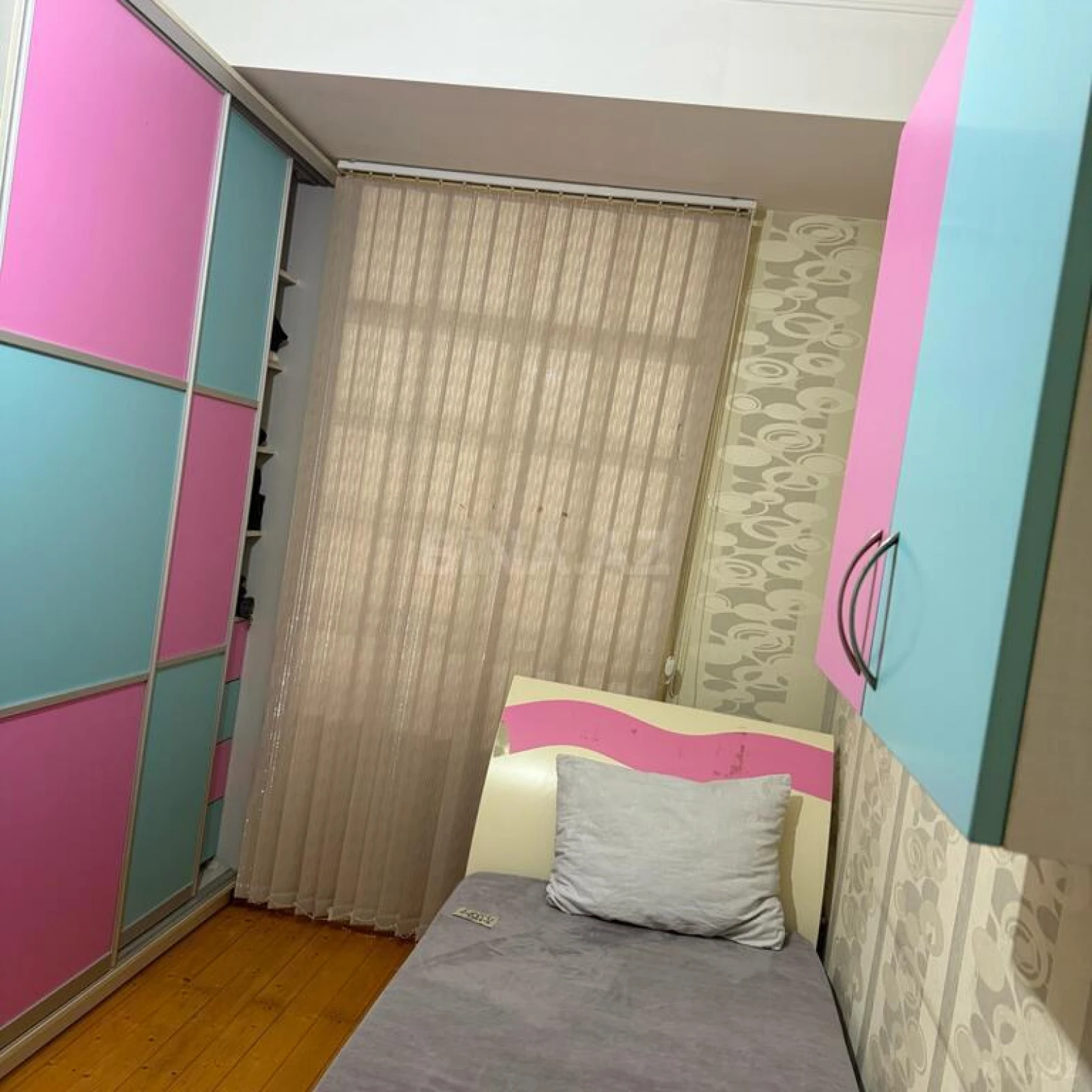 Satılır 3 otaqlı mənzil 95 m²