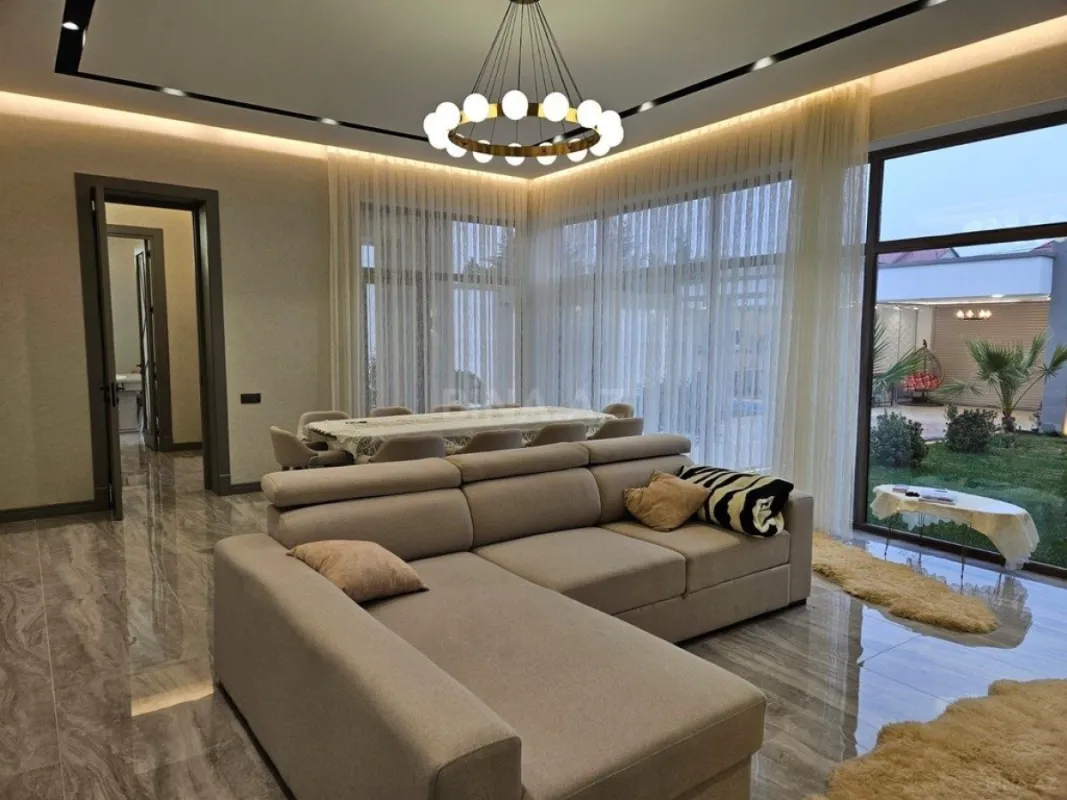 Kirayə verilir 4 otaqlı həyət evi 300 m²